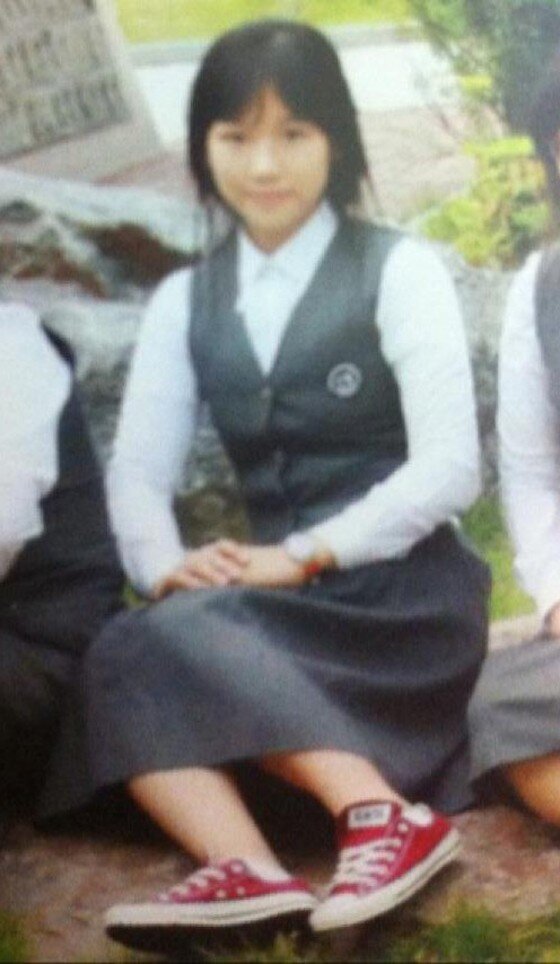 본문 이미지 - 홍예슬이 과거 자신의 페이스북에 고등학교 재학 시절 사진을 게재했다. ⓒ 홍예슬 페이스북
