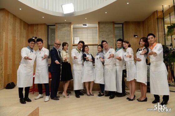 본문 이미지 - 백승일 PD는 31일 오후 2시 인천시 서구 메이컬테마파크 몰 스튜디오에서 열린 SBS '쿡킹 코리아' 제작발표회에 참석해 프로그램에 대해 설명했다. ⓒ SBS