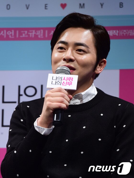 본문 이미지 - 배우 조정석이 7일 오후 서울 압구정CGV 에서 열린 영화 "나의 사랑, 나의 신부" 라이브 톡 이벤트에 참석해 질문에 답하고 있다. ⓒ News1 스포츠 / 권현진 기자