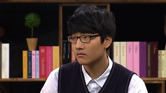 본문 이미지 - 방송인 강용석 아들 강인준이 JTBC '유자식 상팔자'에서 형에 대한 속내를 털어놨다. ⓒ JTBC