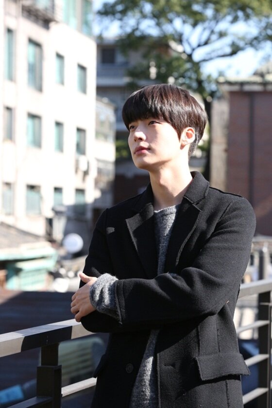 본문 이미지 - 안재현이 최근 진행된 뉴스1스포츠와의 인터뷰에서 화기애애했던  '패션왕'에 촬영 현장 분위기를 전했다. ⓒ 퍼스트룩 제공