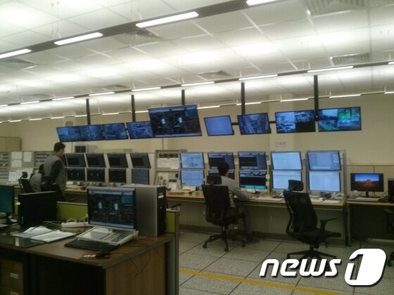 본문 이미지 - 울산시 남구 고사동 SK울산콤플렉스 넥슬렌 공장 조정실.ⓒ News1