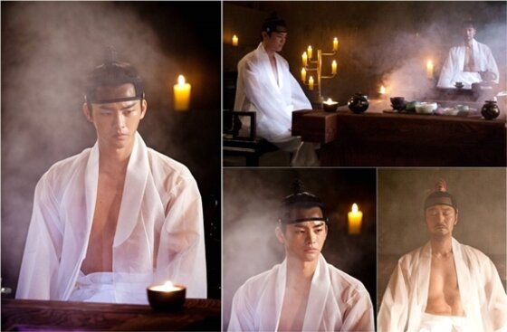 본문 이미지 - "왕의 얼굴" 서인국(왼쪽)과 이성재의 조선 최초 사우나 장면이 공개돼 화제다. ⓒ News1스포츠 / KBS '왕의 얼굴' 제공 