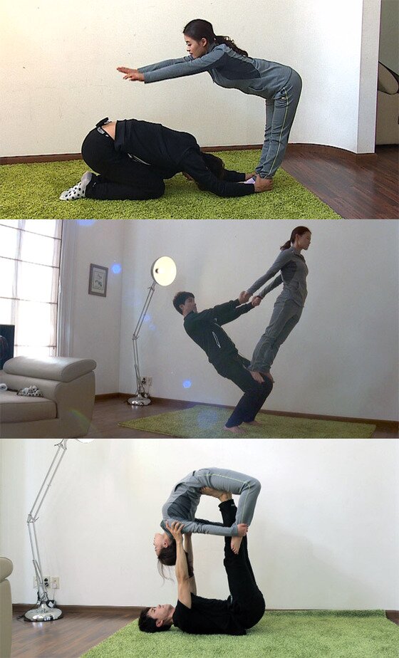 본문 이미지 - 박수홍-박수애 커플이 고난도 커플요가 자세에 도전했다. ⓒ News1스포츠 / TV조선 남남북녀 제공