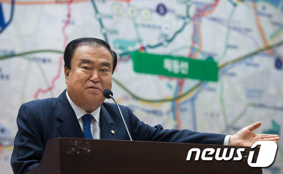 축사하는 문희상 새정치연합 비대위원장