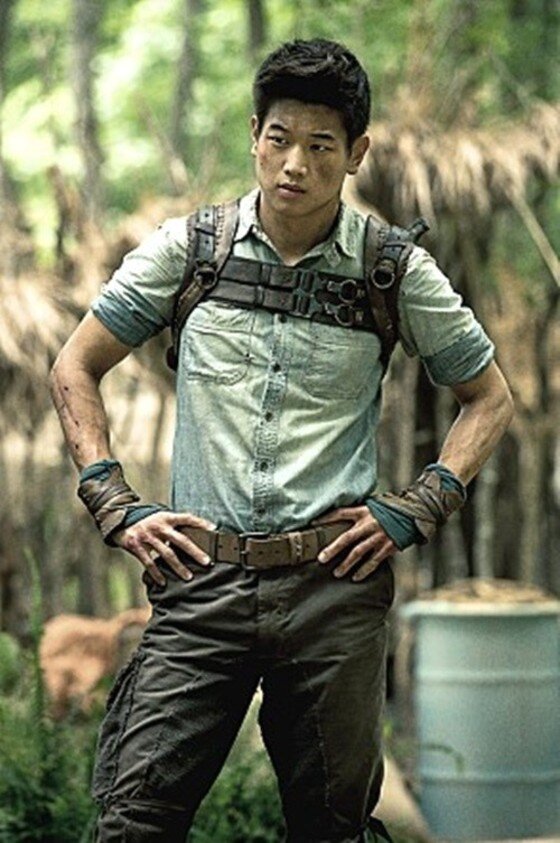 본문 이미지 - 메이즈러너에 출연한 이기홍이 섹시한 남자 4위로 뽑혔다. ⓒ 영화 &acute;메이즈러너&acute; 스틸