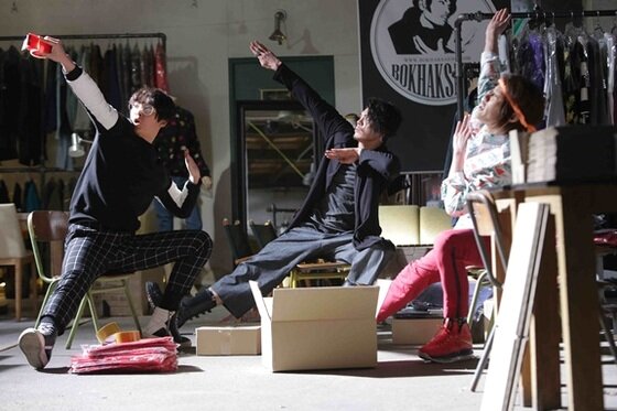 본문 이미지 - 영화 '패션왕'이 대학수학능력시험을 앞두고 10대 표심을 잡기에 나섰다.  ⓒ NEW 제공