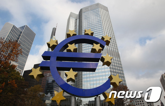 * 독일 프랑크푸르트의 유럽중앙은행(ECB) 본부. ⓒ AFP=뉴스1