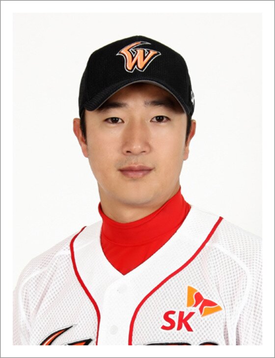 본문 이미지 - SK가 15일 2군 투수코치로 제춘모를 영입해 2군 투수 육성을 맡길 예정이다. ⓒ 뉴스1스포츠 / SK 와이번스 제공