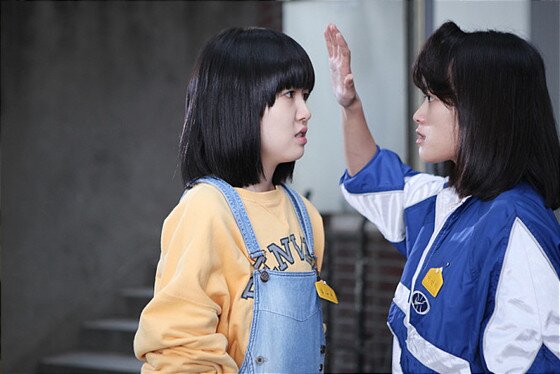 본문 이미지 - 여우주연상의 주인공 천우희의 과거 연기가 새삼 화제다. ⓒ 영화 '써니' 스틸컷