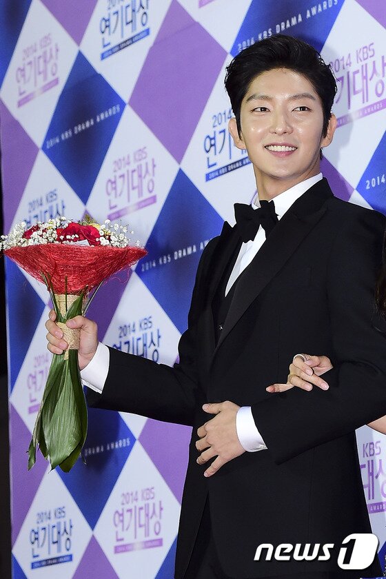 본문 이미지 - 이준기 전혜빈 열애설이 순식간에 정리됐다. ⓒ News1 스포츠 DB