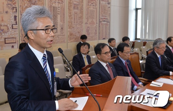 (서울=뉴스1) 손형주 기자 = 우상일 문화체육관광부 체육국장이 5일 오후 서울 여의도 국회에서 열린 교육문화체육관광위원회 전체회의에서 의원들의 질의에 답변하고 있다.앞서 우상일 …