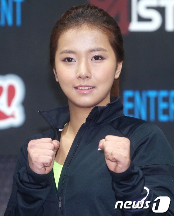 본문 이미지 - 송가연이 소속사 수박 E&M과 분쟁 중이다.  ⓒ News1 스포츠 DB