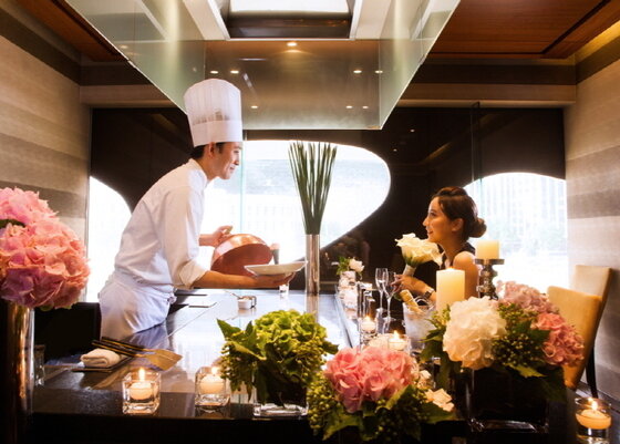 본문 이미지 - 더 플라자에서 마련한 '잇츠 유어 데이' 이벤트 © News1  
