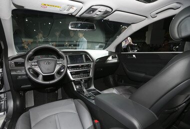 본문 이미지 - 현대자동차 신형 &#39;LF쏘나타&#39; 실내 © News1   김보영 