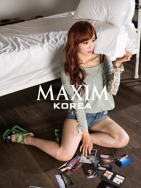 본문 이미지 - 윤태진 아나운서 화보. © 맥심코리아 페이스북   