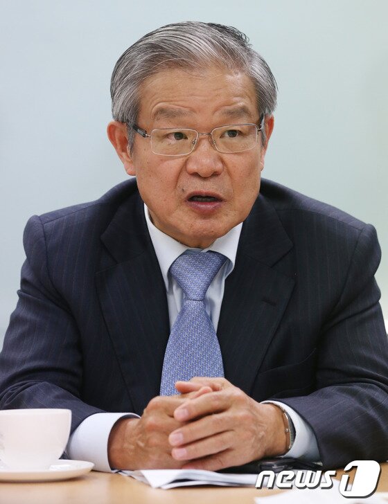 본문 이미지 - 권태신 한국경제연구원장은 