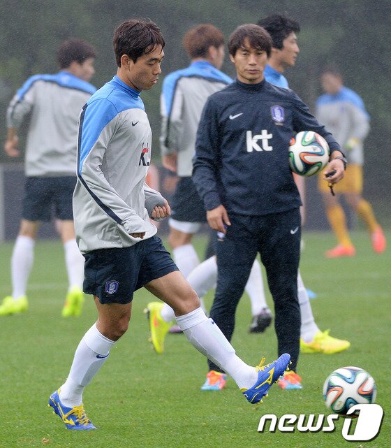 본문 이미지 - 지난 25일 오후 경기도 파주 NFC&#40;국가대표 트레이닝센터&#41;에서 박주영이 훈련에 임하고 있다. 2014.5.25/뉴스1 © News1   손형주 기자