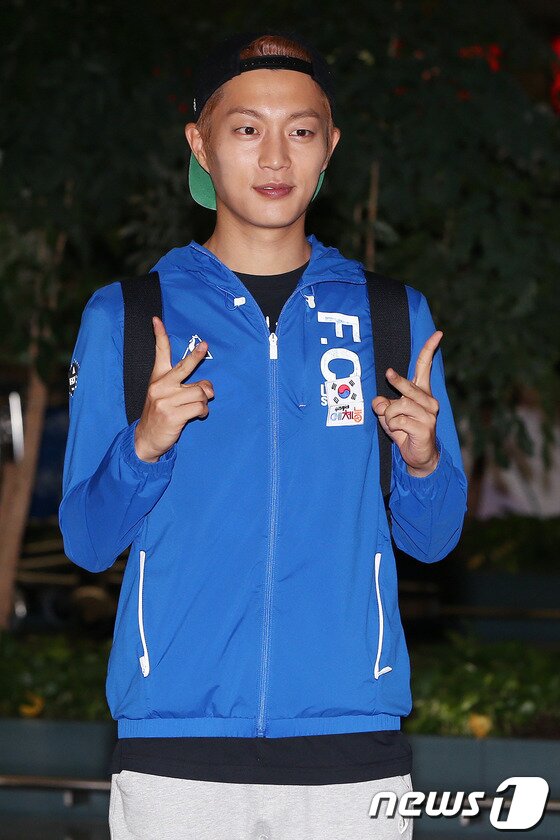 본문 이미지 - 그룹 비스트 윤두준이 KBS2 예능프로그램 '나는 남자다' 여자 특집 녹화에 참여해 이상형을 공개했다. ⓒ News1 DB