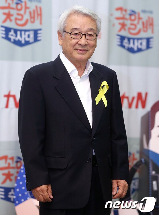 본문 이미지 - 탤런트 이순재가 7일 오전 서울 광화문 프레스센터에서 열린 드라마 &#39;꽃할배 수사대&#39; 제작발표회에 참석하고 있다. &#40;뉴스1 DB&#41; 2014.5.7 /뉴스1