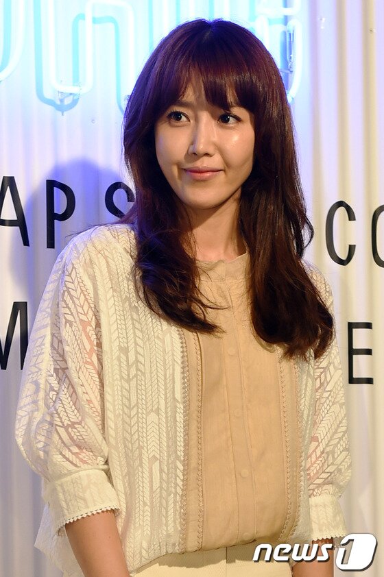 본문 이미지 -    채정안이 돌싱녀라고 밝힌 가운데 그의 전 남편이 관심을 끌었다.  ⓒ news1 DB