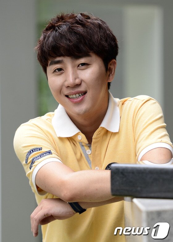 본문 이미지 - 프로 게이머 출신 홍진호가 최근 뉴스1스포츠와 인터뷰에서 방송인으로 나선 계기에 대해 밝혔다. ⓒ News1