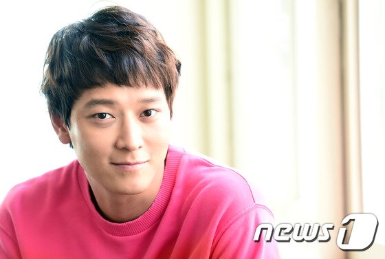 본문 이미지 - 배우 강동원이 4년 만에 영화 '군도: 민란의 시대' 속 조윤 캐릭터로 스크린에 컴백했다.  ⓒ News1스포츠 권현진 기자