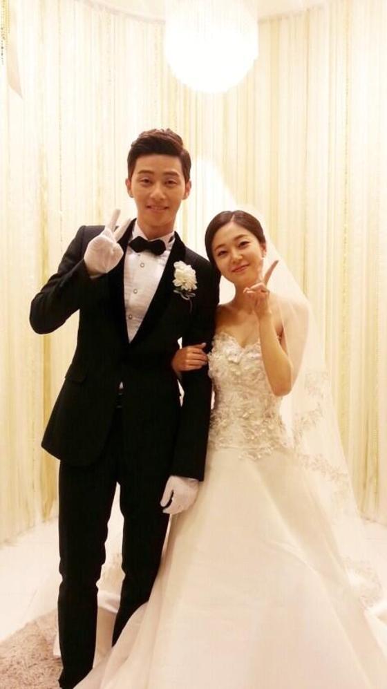 본문 이미지 - 배우 박서준이 백진희와의 '금나와라 뚝딱' 촬영 당시 남겼던 사진을 공개했다. ⓒ 박서준 트위터