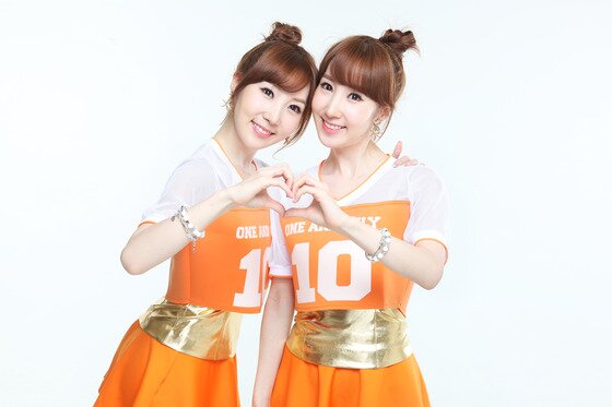 본문 이미지 - 트로트 가수 윙크가 &acute;봉잡았네&acute;로 대중 힐링에 나섰다. ⓒ 인우프로덕션