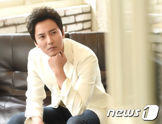 본문 이미지 - 배우 김남길이 영화 '해적: 바다로 간 산적'을 보고 난 후 관객들이 환하게 웃고 극장을 나갔으면 좋겠다는 바람을 내비쳤다. ⓒ News1스포츠 권현진 기자