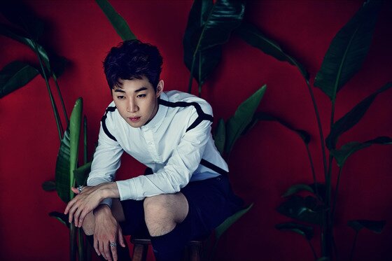 본문 이미지 - 헨리가 9일 뮤직비디오 티저 영상을 선보일 예정이다. © SM엔터테인먼트 