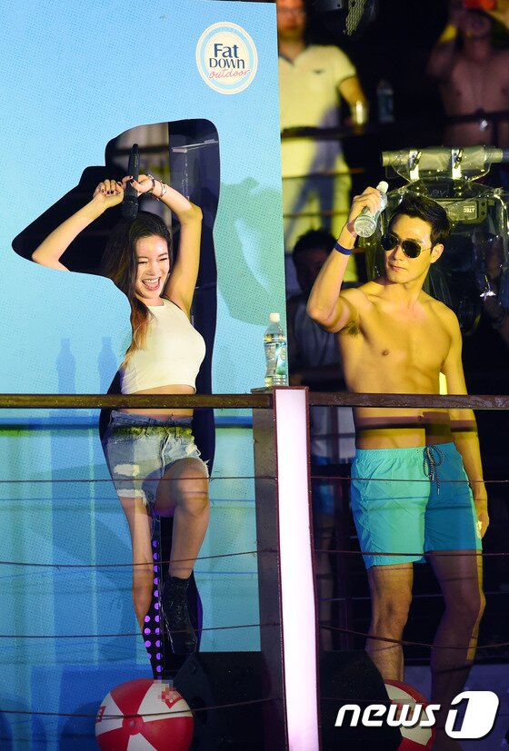 본문 이미지 - 섹시 한 것이 뭔지 보여줄께~  뉴스1스포츠/권현진 기자