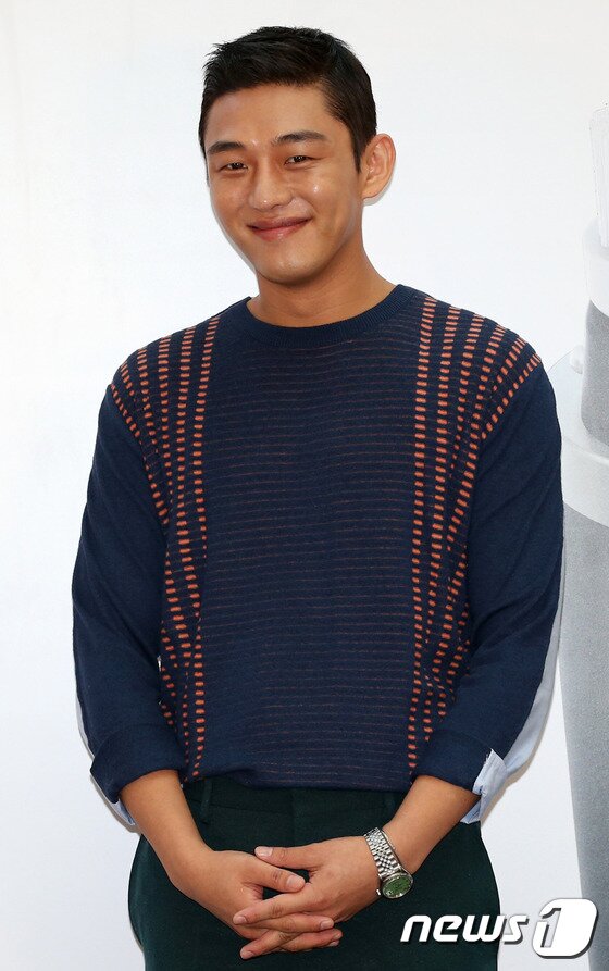 본문 이미지 - 배우 유아인이 아이스버킷 챌린지 캠페인 열풍에 대한 생각을 밝혔다.  ⓒ News1DB