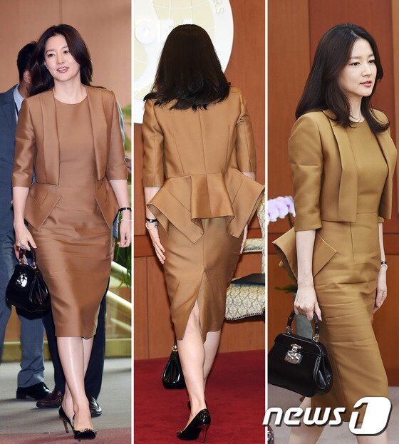 본문 이미지 - 배우 이영애가 13일 오전 서울 종로구 외교부 청사에서 ‘2014 아세안 특별정상회의’ 홍보대사로 위촉받기위해 들어서고 있다. ⓒ News1스포츠 권현진 기자