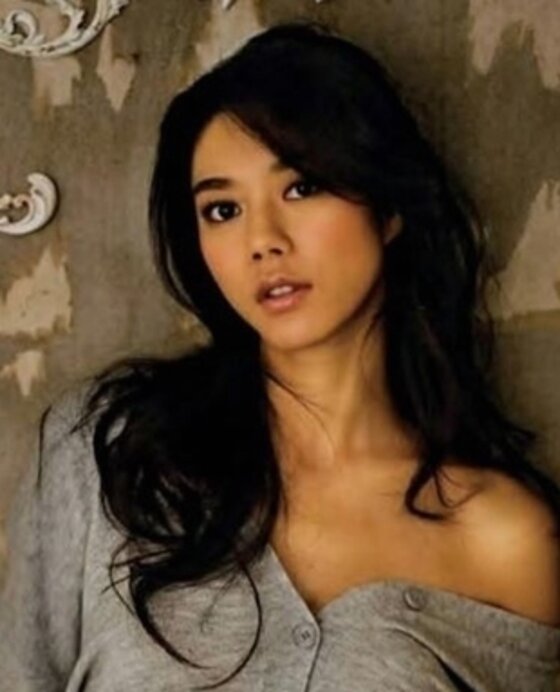 본문 이미지 - 배우 김시운이 오는 9월13일 일반인 사업가 남자친구와 결혼식을 올린다. ⓒ 김시운 공식홈페이지