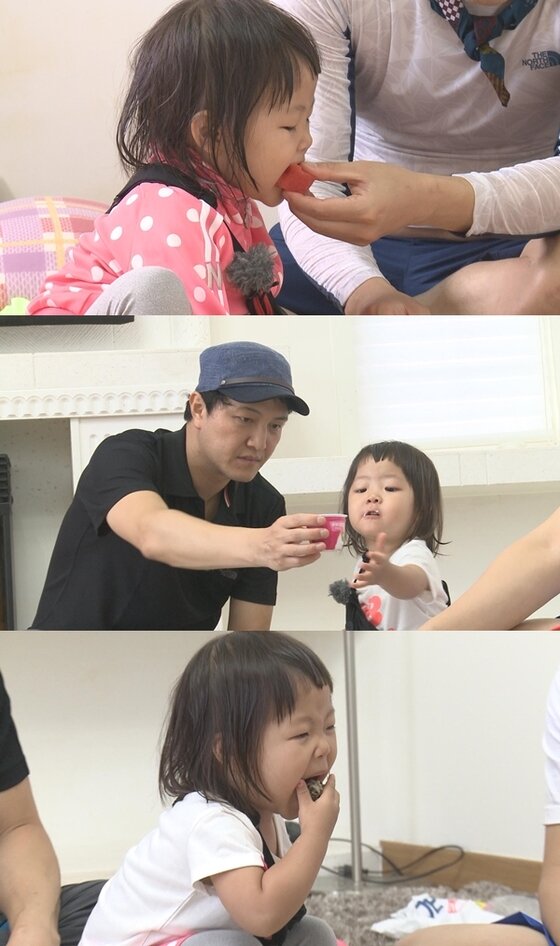 본문 이미지 - 정웅인 막내딸 다윤이 31일 방송되는 &acute;아빠 어디가&acute;에서 먹방을 선보인다. ⓒ MBC
