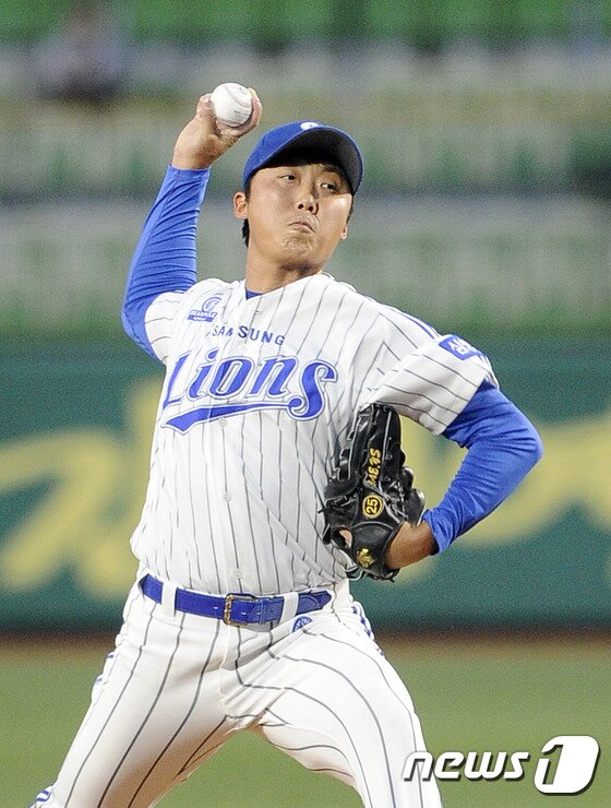 본문 이미지 - 배영수가 16일 대구 KIA전에 선발 등판해 3이닝 동안 공 77개를 던지고 3실점했다. ⓒNews1 DB