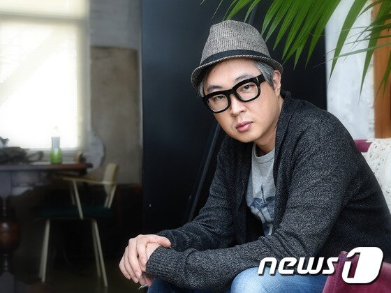 본문 이미지 - 영화 '타짜-신의 손' 강형철 감독이 이재용 감독과의 친분을 과시했다. ⓒ News1스포츠 / 권현진 기자