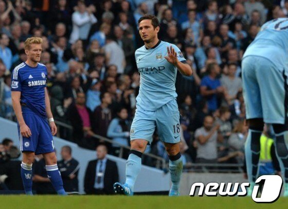 본문 이미지 - 프랭크 램파드가 맨체스터 시티와 올 시즌 끝날때까지 임대기간을 연장했다. ⓒ AFP=News1