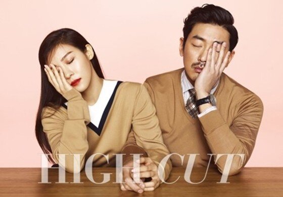 본문 이미지 - '허삼관' 하정우 하지원 최근 진행된 하이컷 화보에서 다정한 모습을 연출했다. ⓒ 하이컷