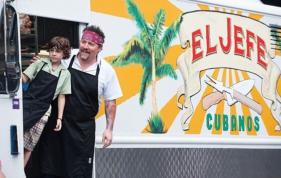 본문 이미지 - 새로운 희망을 만들어준 푸드 트럭 &acute;엘 쉐피&acute; ⓒ News1스포츠 / 영화 &acute;아메리칸 셰프&acute; 스틸