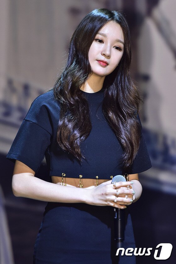 본문 이미지 - 컴백 다비치 강민경이 새 앨범 수록곡 작업 비화를 공개했다. ⓒ News1 스포츠 / 김진환 기자