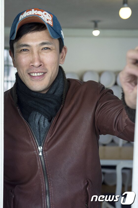 본문 이미지 - 배우 유오성이 최근 삼청동의 한 카페에서 진행된 뉴스1스포츠와의 인터뷰에서 여진구, 이민기와 연기 호흡을 맞춘 소감을 전했다. ⓒ News1 스포츠 / 김진환 기자