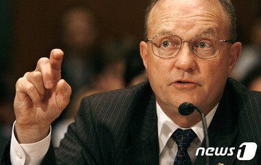 본문 이미지 - 콜린 파월 미국 전 국무장관의 비서실장을 지낸 로렌스 윌커슨. ⓒ AFP=News1