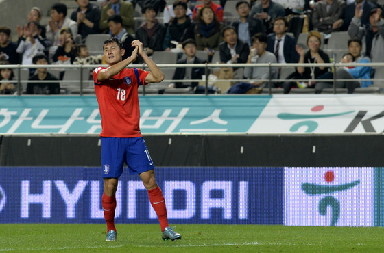 '런던 동메달 주역' 지동원 현역 은퇴…"축구 선수로 여정 마무리"