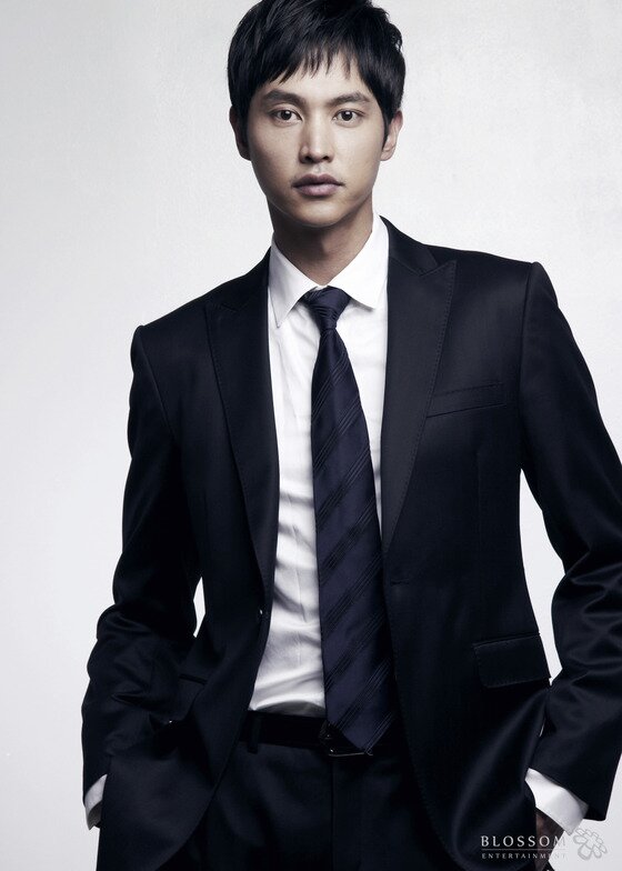 본문 이미지 - '처용2'에서 활약 중인 배우 송종호가 종영 소감을 전했다.ⓒ News1star / 블러썸엔터테인먼트