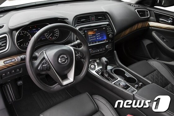 본문 이미지 - 닛산 맥시마 실내ⓒ News1