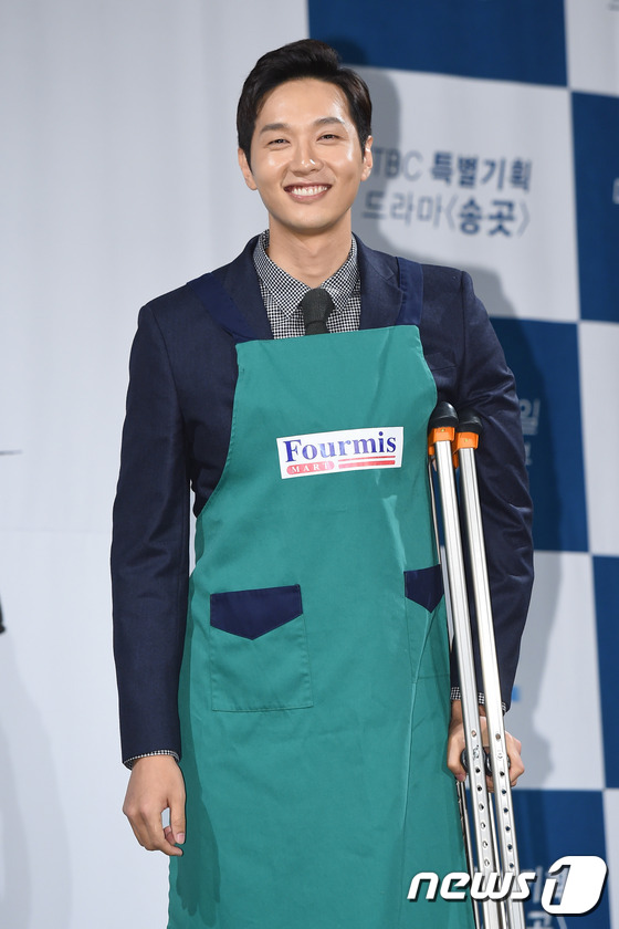 (서울=뉴스1스타) 고아라 기자 = 배우 지현우가 21일 오후 서울 반얀트리 클럽 앤 스파 서울에서 열린 JTBC 특별기획 '송곳'(극본 이남규, 김수진/연출 김석윤) 제작발표회에 …