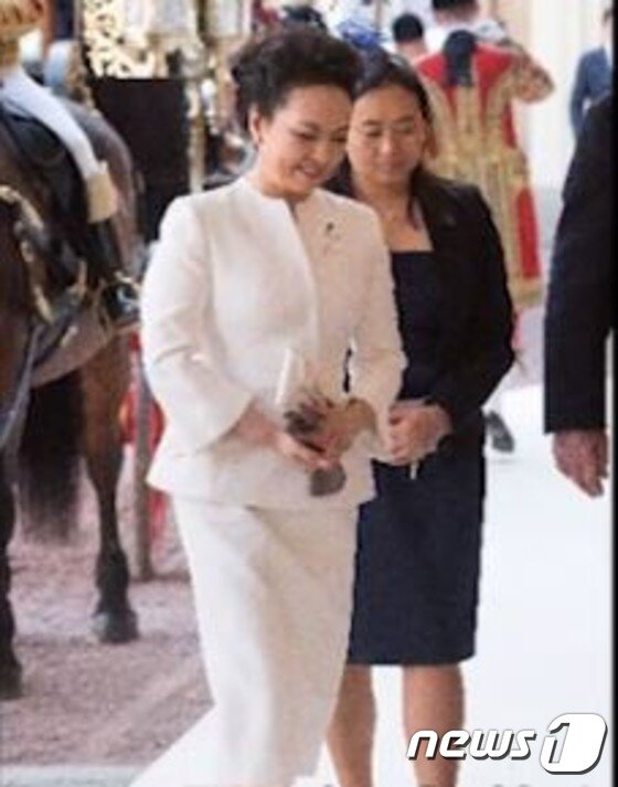 본문 이미지 - 펑리위안 여사와 시밍저. (사진 출처= 대만 자유시보).ⓒ 뉴스1