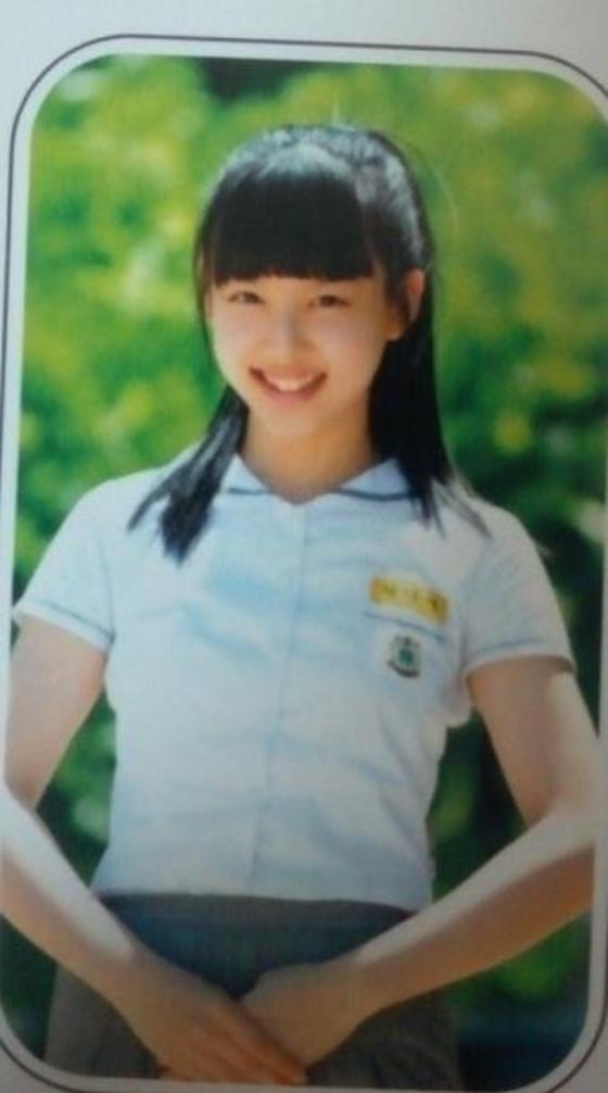 본문 이미지 - 나연의 졸업앨범 사진이 화제를 낳고 있다.ⓒ News1star/온라인커뮤니티